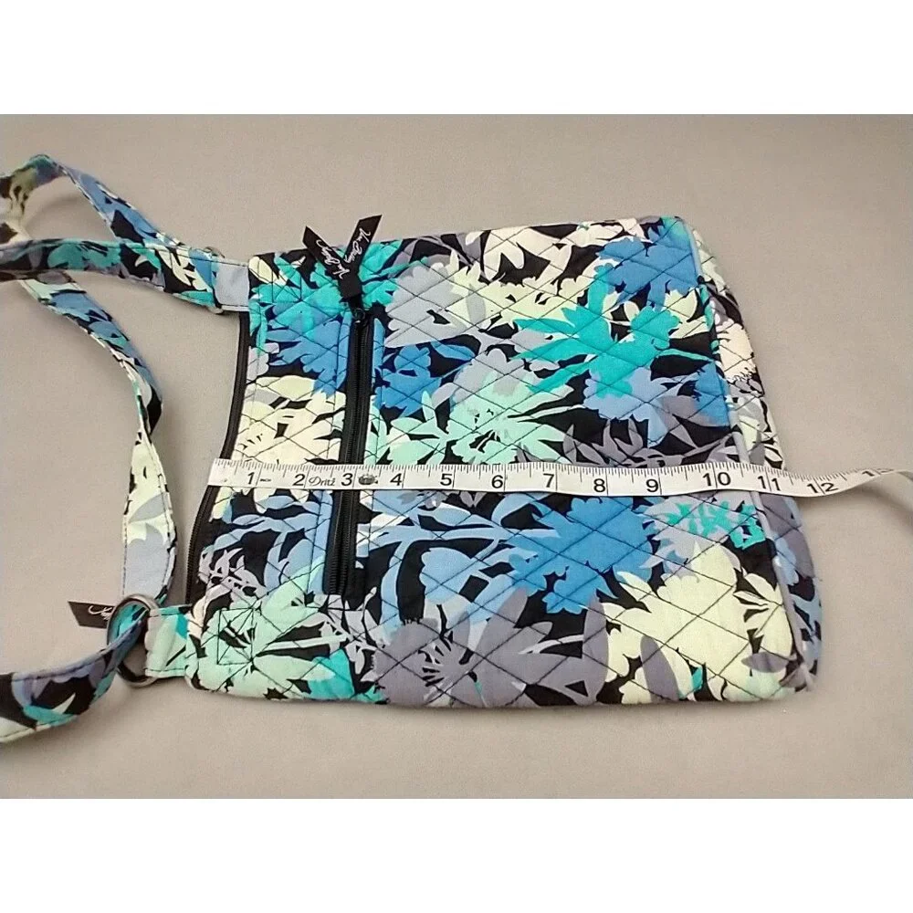 Vera Bradley inspect pics